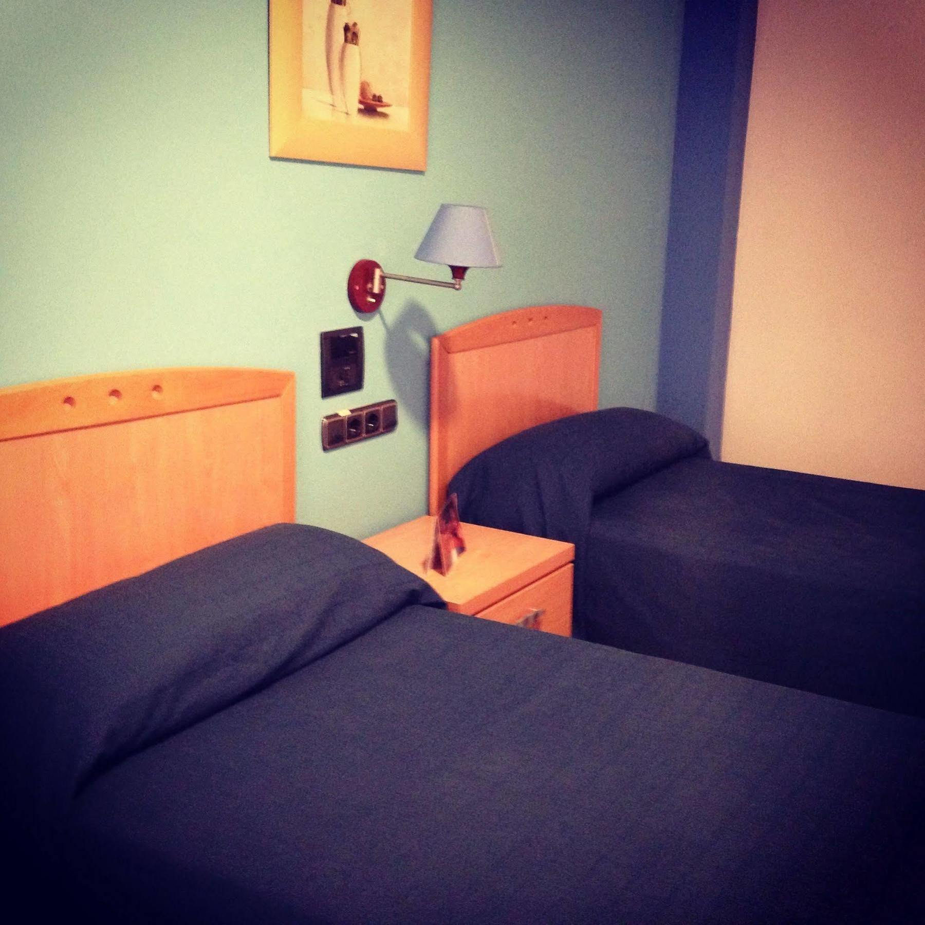 Hostal Meseguer Ел Алтет Екстериор снимка