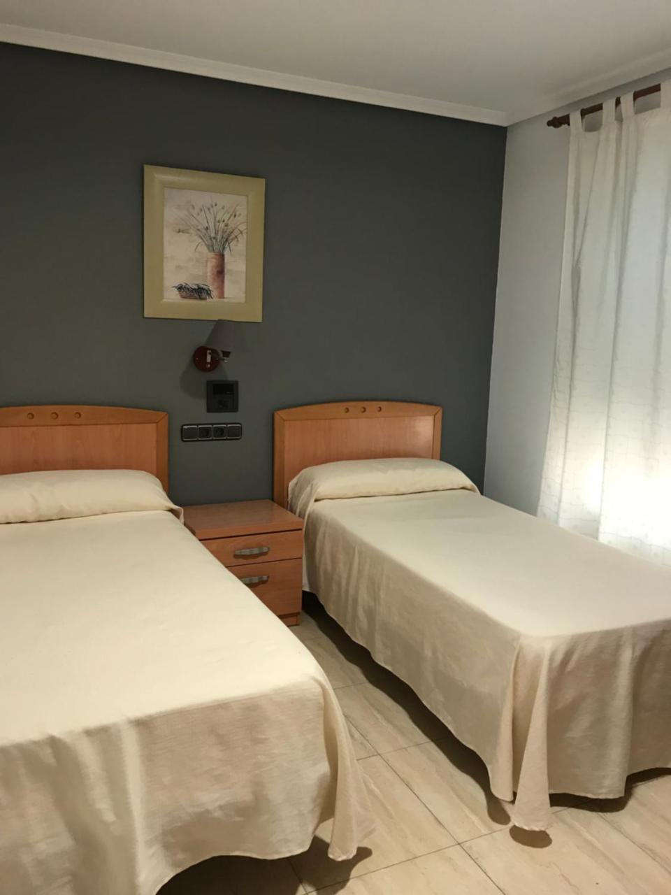 Hostal Meseguer Ел Алтет Екстериор снимка